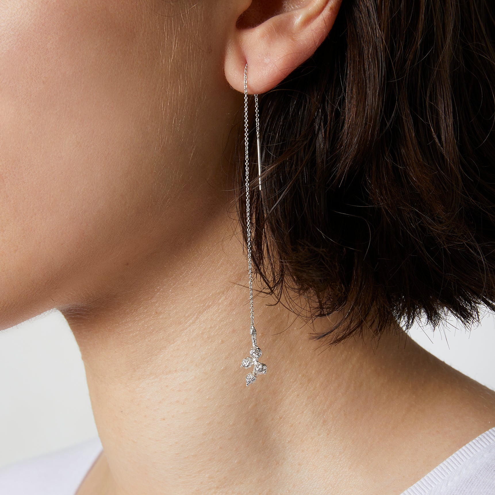 Bud dangle earrings