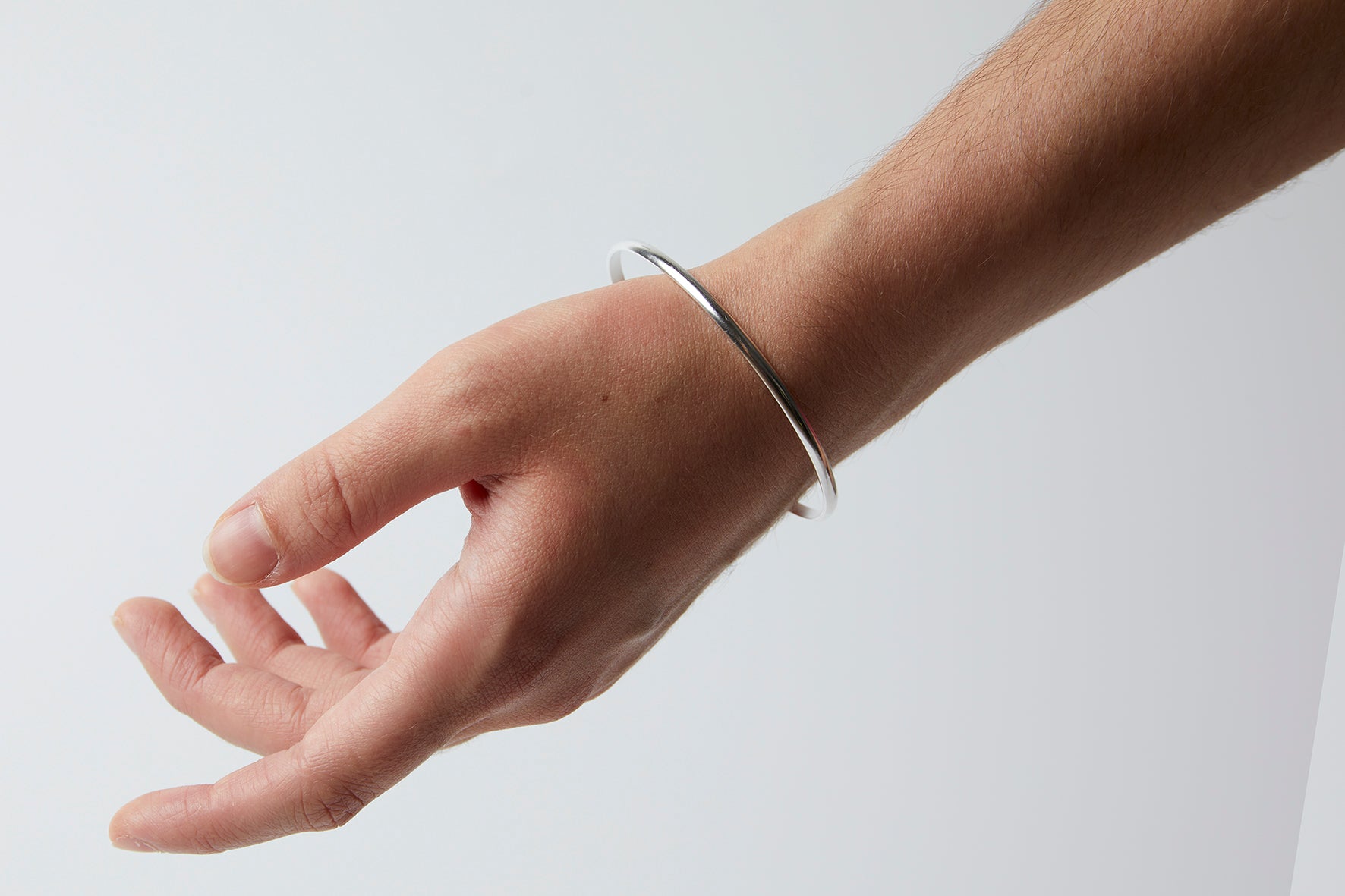Simple bangle